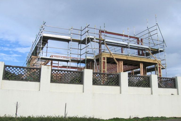 Photo of property in 64 The Strand, Fitzherbert, Palmerston North, 4410