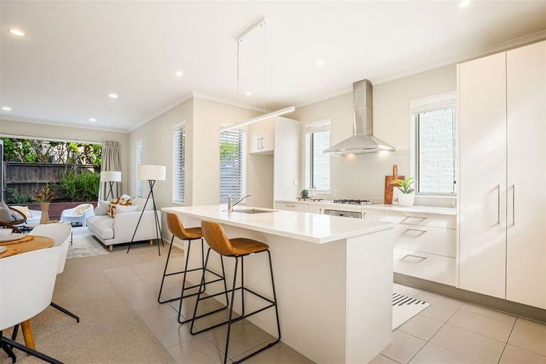 Photo of property in 17 Station Street, Hobsonville, Auckland, 0616