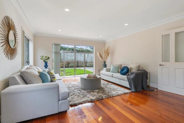 Photo of property in 231a Lake Road, Belmont, Auckland, 0622