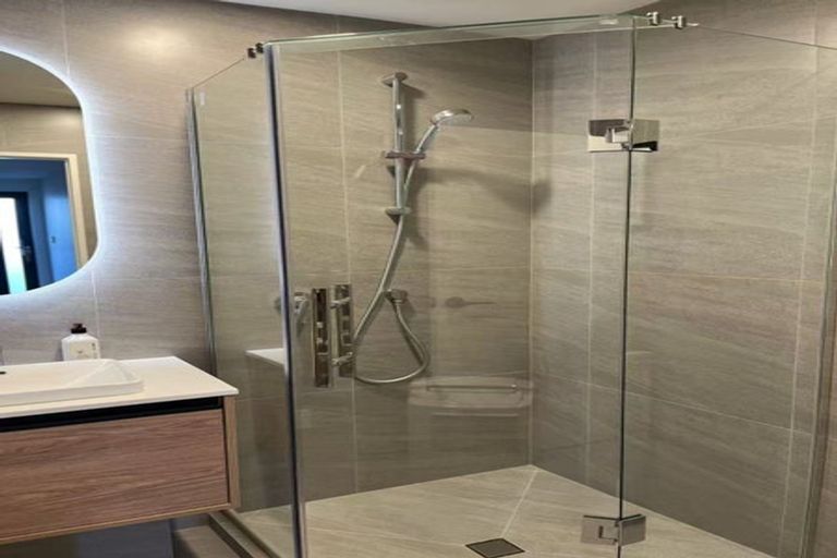 Photo of property in 41a Peach Road, Glenfield, Auckland, 0629