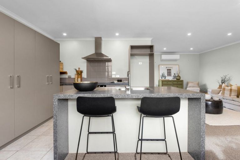 Photo of property in 41 Lucknow Road, Havelock North, 4130