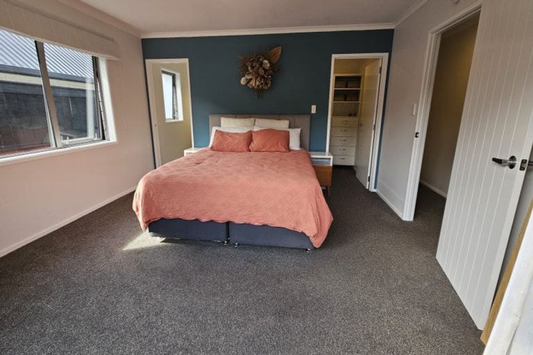 Photo of property in 13 Birdie Lane, Waiwhakaiho, New Plymouth, 4312