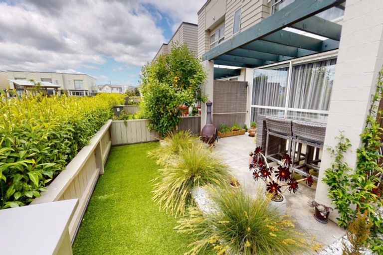 Photo of property in 5 Puninga Lane, Takanini, 2112