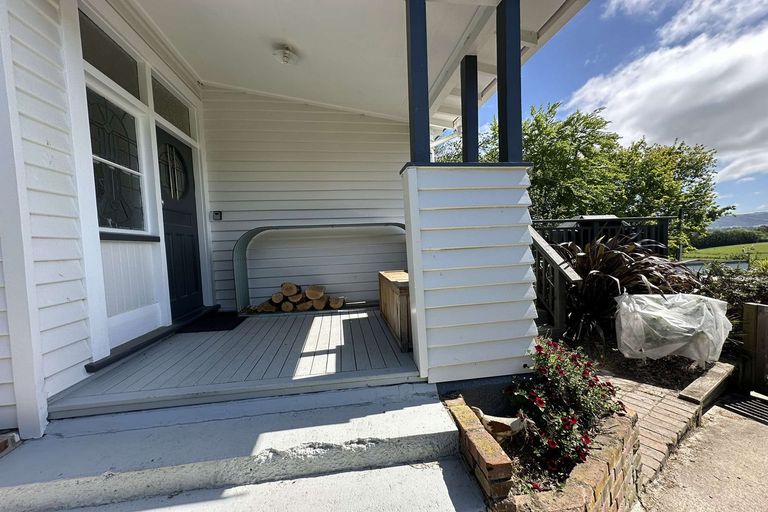 Photo of property in 128 Gladstone Road North, Mosgiel, 9024