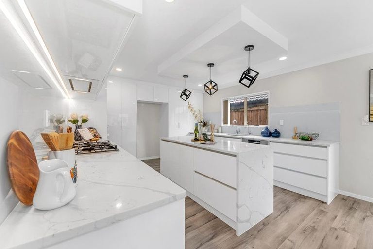 Photo of property in 97 Baverstock Road, Flat Bush, Auckland, 2016