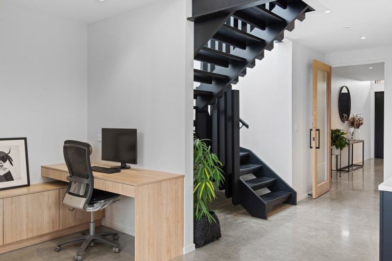 Photo of property in 21 Karere Avenue, Marshland, Christchurch, 8083