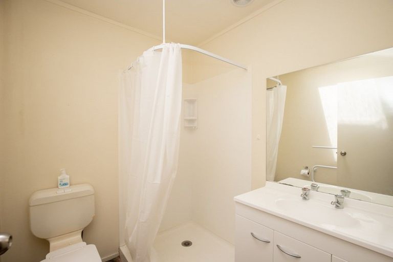 Photo of property in 50 Darlington Street, Ngatea, 3503