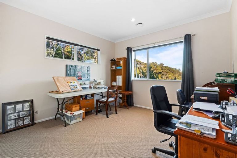 Photo of property in 127 Whangaparaoa Road, Red Beach, 0932