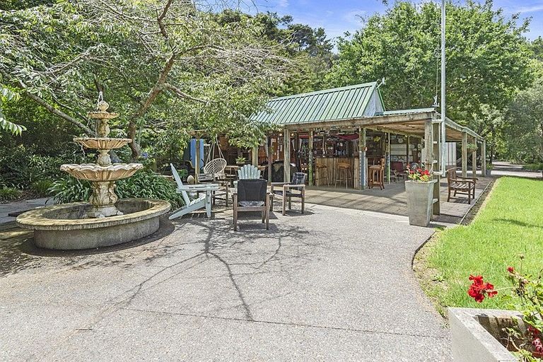 Photo of property in 502 Leigh Road, Whangateau, Warkworth, 0985