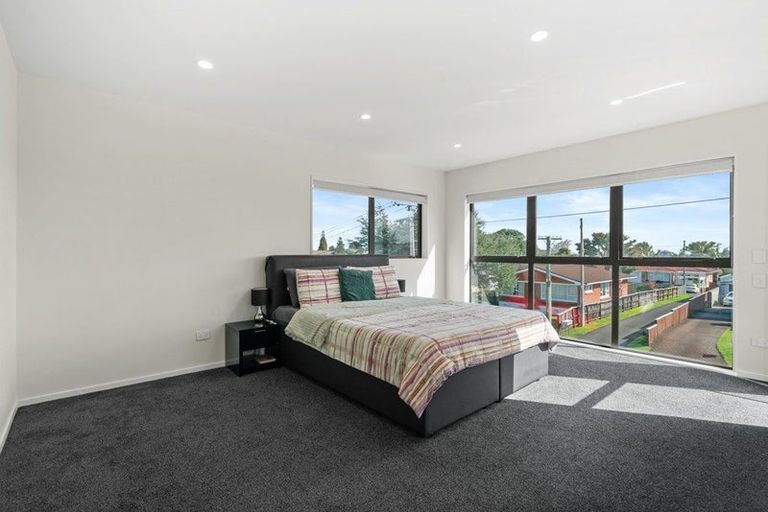 Photo of property in 15 Tomlinson Street, Hillpark, Auckland, 2102