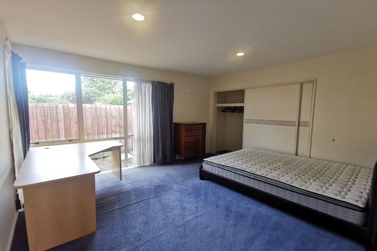 Photo of property in 4 Rosefield Lane, Northcote, Christchurch, 8052