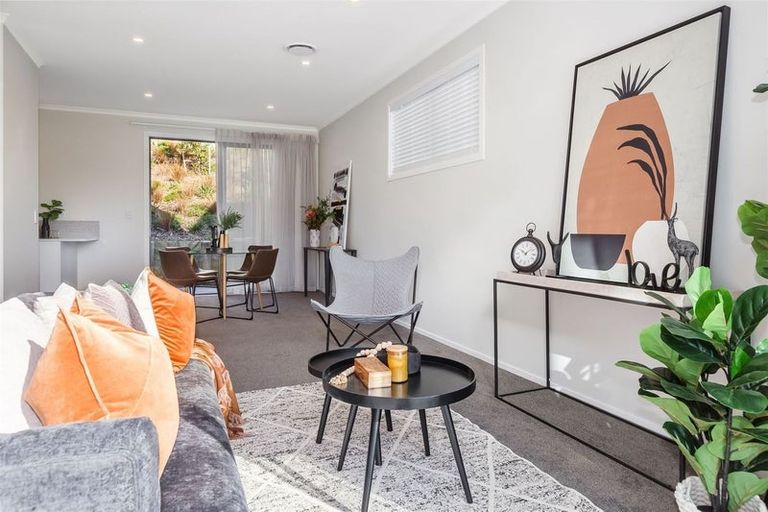 Photo of property in 3a Koreke Close, Kenepuru, 5022