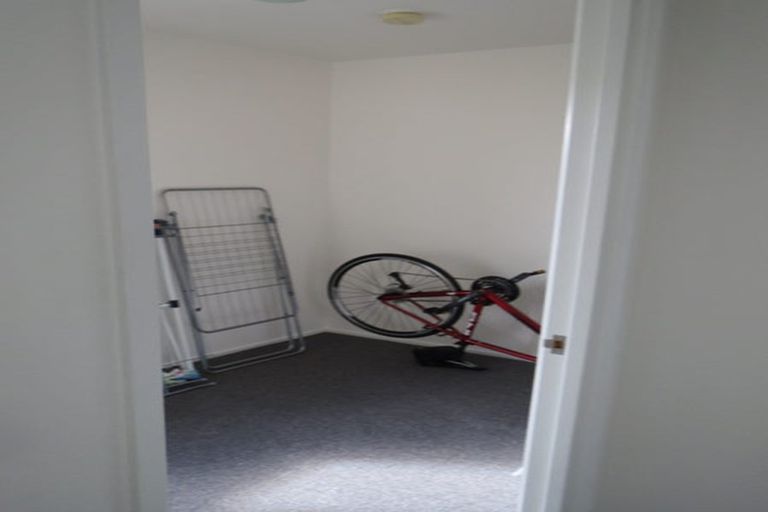 Photo of property in Palm Grove Apartments, 16/13d Palm Grove, Berhampore, Wellington, 6023