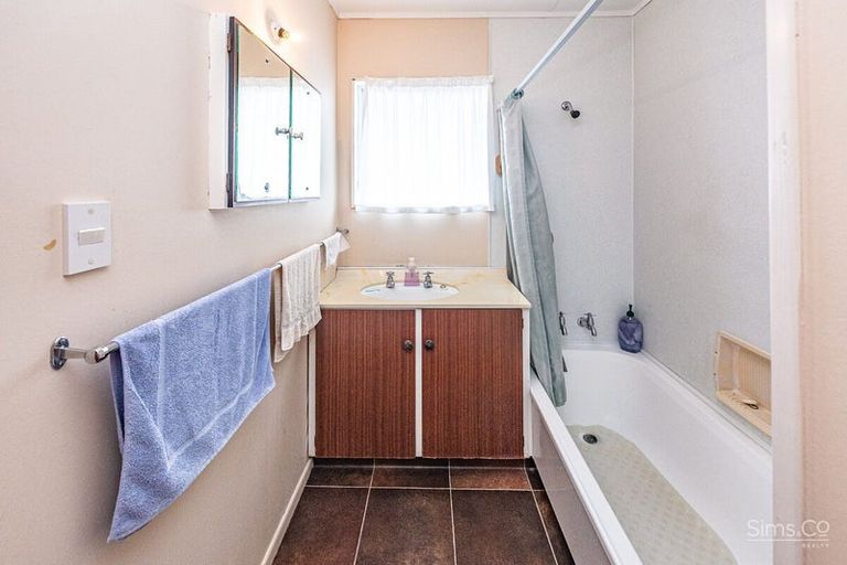 Photo of property in 5 Avon Place, Springvale, Whanganui, 4501