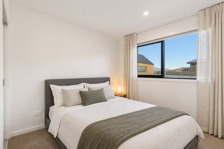 Photo of property in 145 Burdon Loop, Lake Hawea, 9382