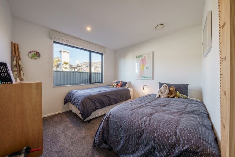 Photo of property in 5 Hollywood Rise, Wanaka, 9305