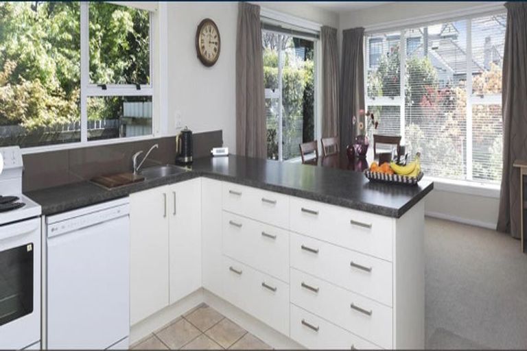 Photo of property in 72 Roydvale Avenue, Burnside, Christchurch, 8053