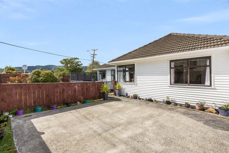 Photo of property in 188 Wellington Road, Wainuiomata, Lower Hutt, 5014