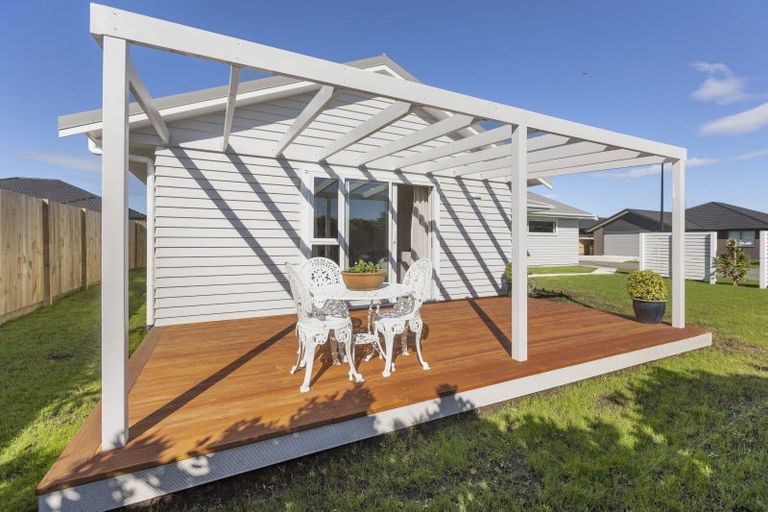 Photo of property in 18 Roka Street, Bell Block, New Plymouth, 4312