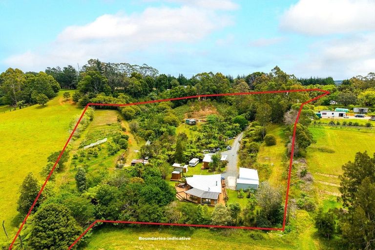Photo of property in 121b Waimate North Road, Kerikeri, 0293
