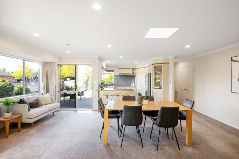 Photo of property in 2 Miers Glade, Rototuna North, Hamilton, 3210