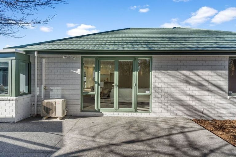 Photo of property in 10 Saint Thomas Place, Woolston, Christchurch, 8062