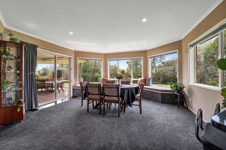 Photo of property in 550 Mountain Road, Lepperton, New Plymouth, 4373
