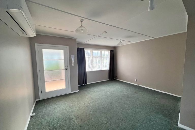 Photo of property in 1a Keys Street, Belmont, Auckland, 0622