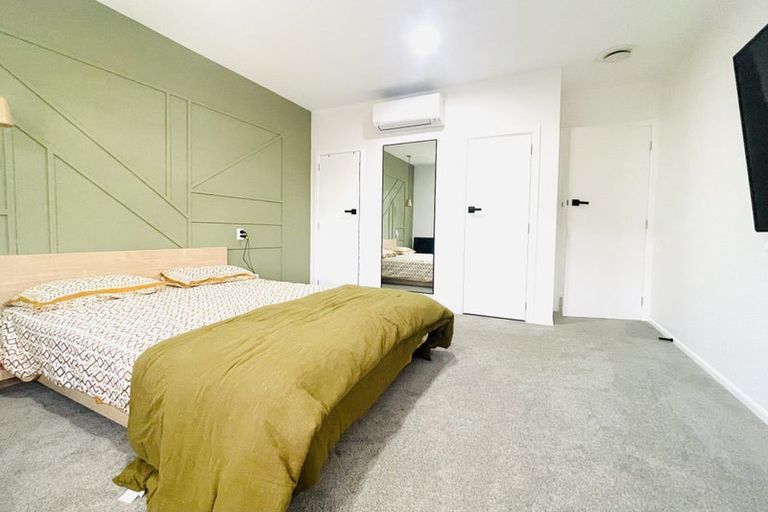 Photo of property in 5 Freshney Place, Hillpark, Auckland, 2102