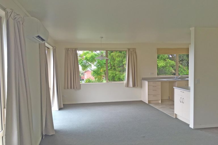 Photo of property in 13a Granfield Place, Te Kamo, Whangarei, 0112