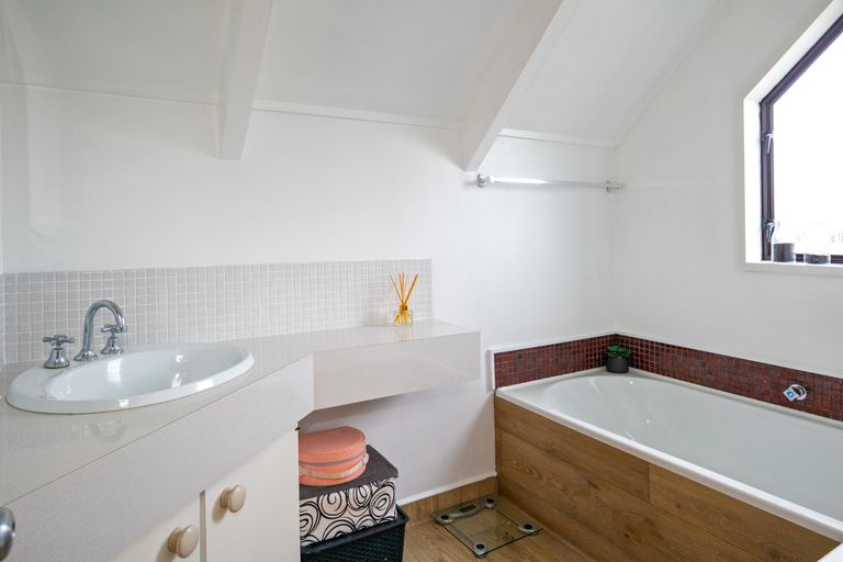 Photo of property in 24 Rugby Street, Highfield, Timaru, 7910