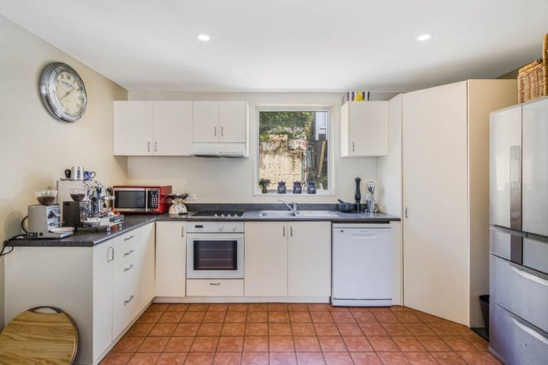 Photo of property in Pirie Street Townhouses, 27/35 Pirie Street, Mount Victoria, Wellington, 6011