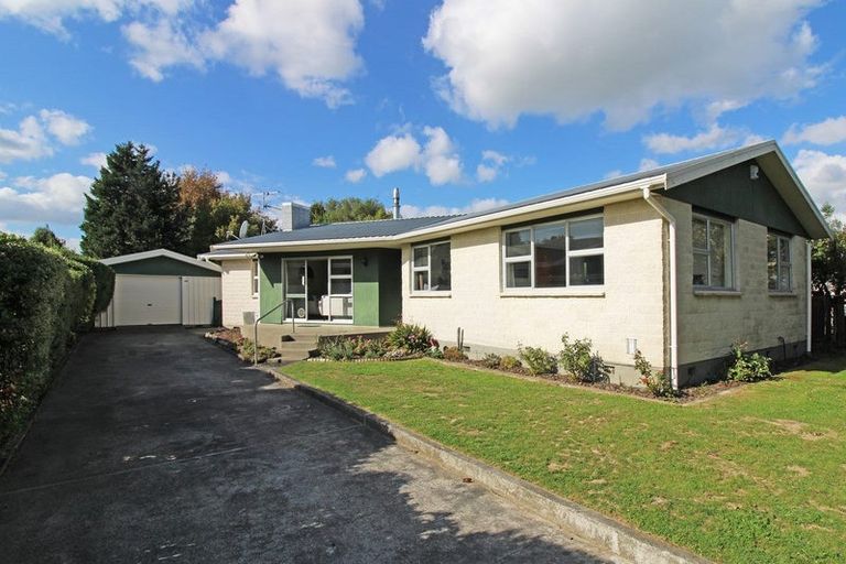 Photo of property in 78 Victoria Street, Carterton, 5713