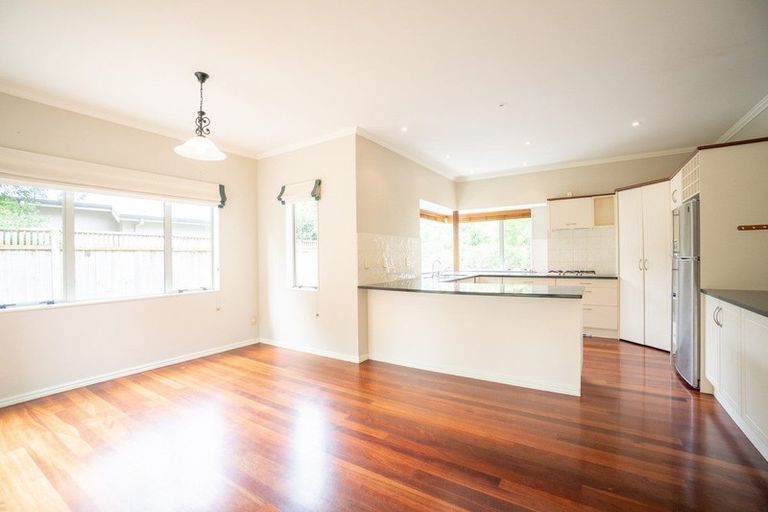 Photo of property in 4 Pastoral Lane, Hokowhitu, Palmerston North, 4410