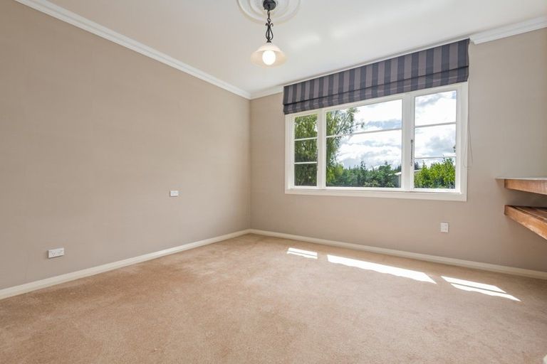 Photo of property in 375 No 1 Line, Longburn, Palmerston North, 4475