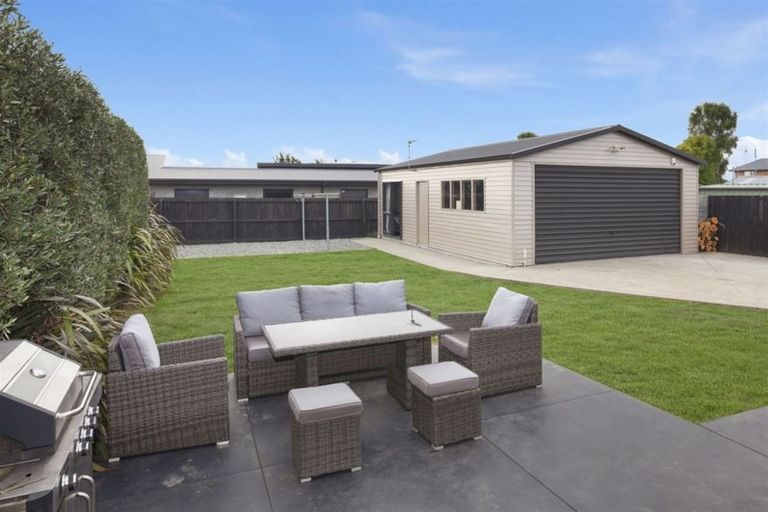 Photo of property in 97 Farquhars Road, Redwood, Christchurch, 8051