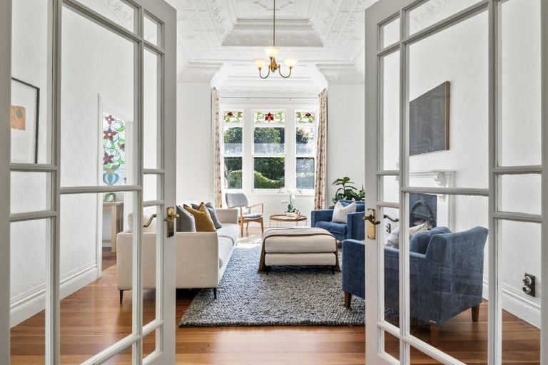 Photo of property in 46 Tainui Road, Devonport, Auckland, 0624