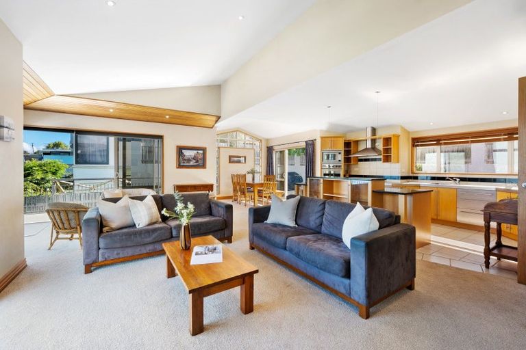 Photo of property in 10 Lismore Street, Wanaka, 9305