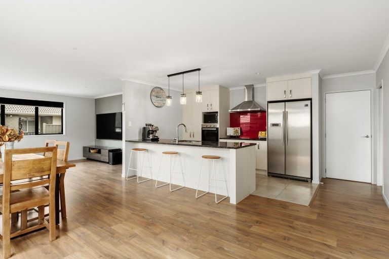 Photo of property in 8 Godwit Lane, Welcome Bay, Tauranga, 3112