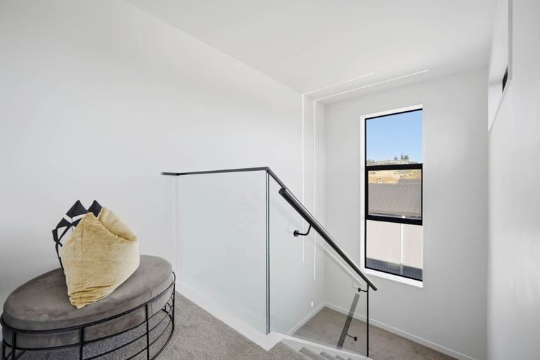 Photo of property in 57 Matangi View Drive, Orewa, 0931
