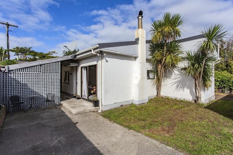 Photo of property in 45 Batten Grove, The Pines Beach, 7630