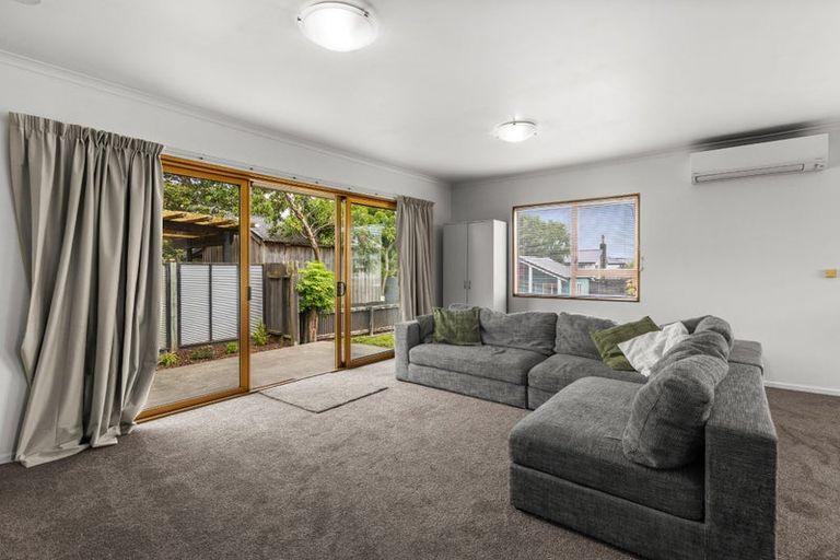 Photo of property in 17 Elliott Street, Taradale, Napier, 4112