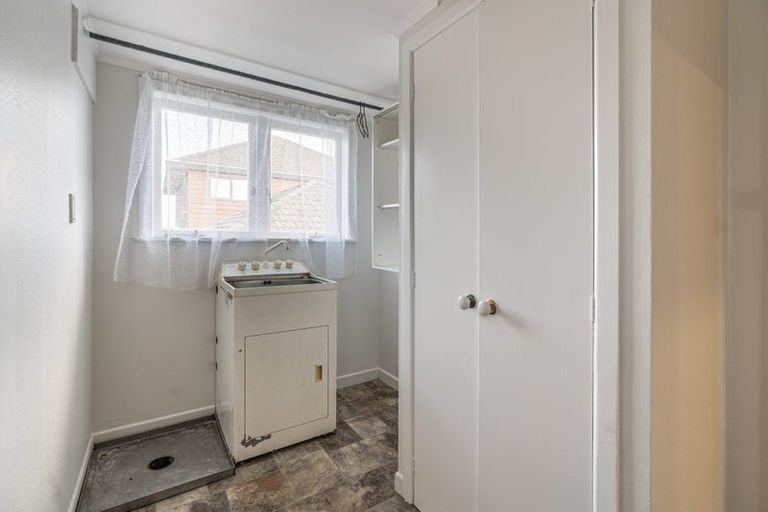 Photo of property in 22 Cliff Road, Papakura, 2110