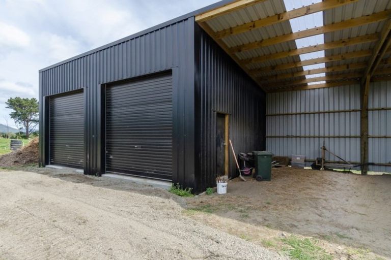 Photo of property in 181 Swamp Road, Te Horo, Otaki, 5581