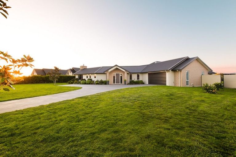 Photo of property in 44 Baxter Michael Crescent, Cambridge, 3434