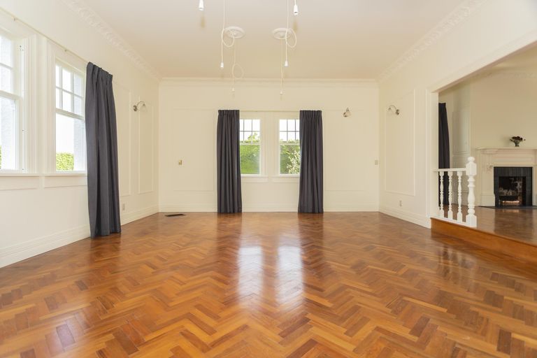Photo of property in 96 Perth Street, Holmes Hill, Oamaru, 9401