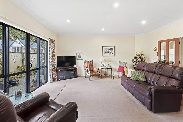 Photo of property in 8/5 Court Road, Tawa, Wellington, 5028