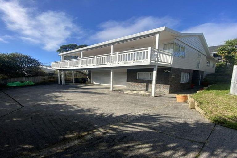 Photo of property in 2/95 Langana Avenue, Browns Bay, Auckland, 0630