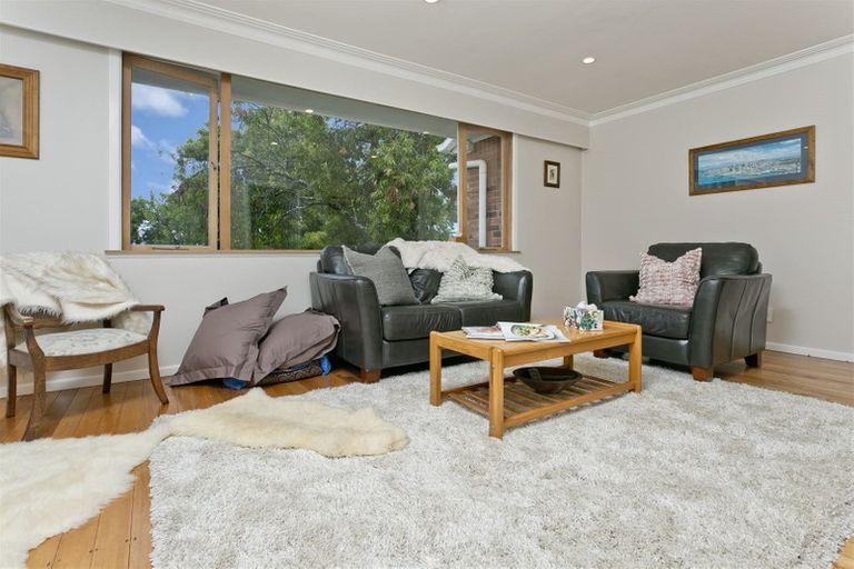 Photo of property in 1/12 Eban Avenue, Hillcrest, Auckland, 0627