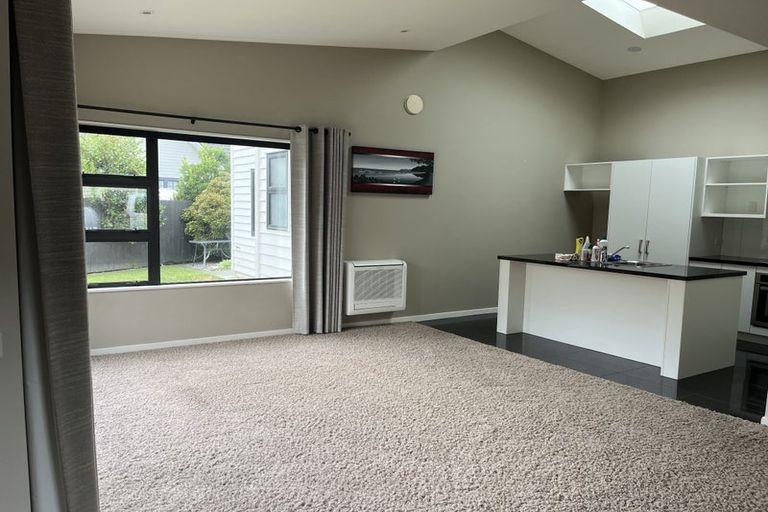 Photo of property in 10 Sun Valley Way, Wainuiomata, Lower Hutt, 5014